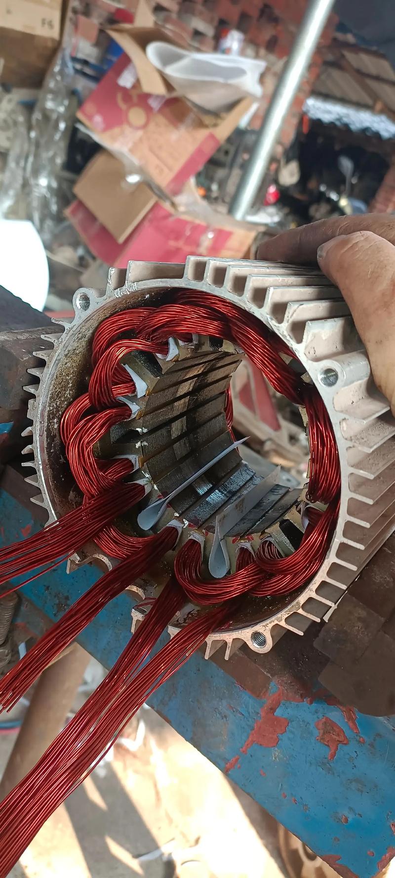 三輪車(chē)直流無(wú)刷電機(jī)修理!